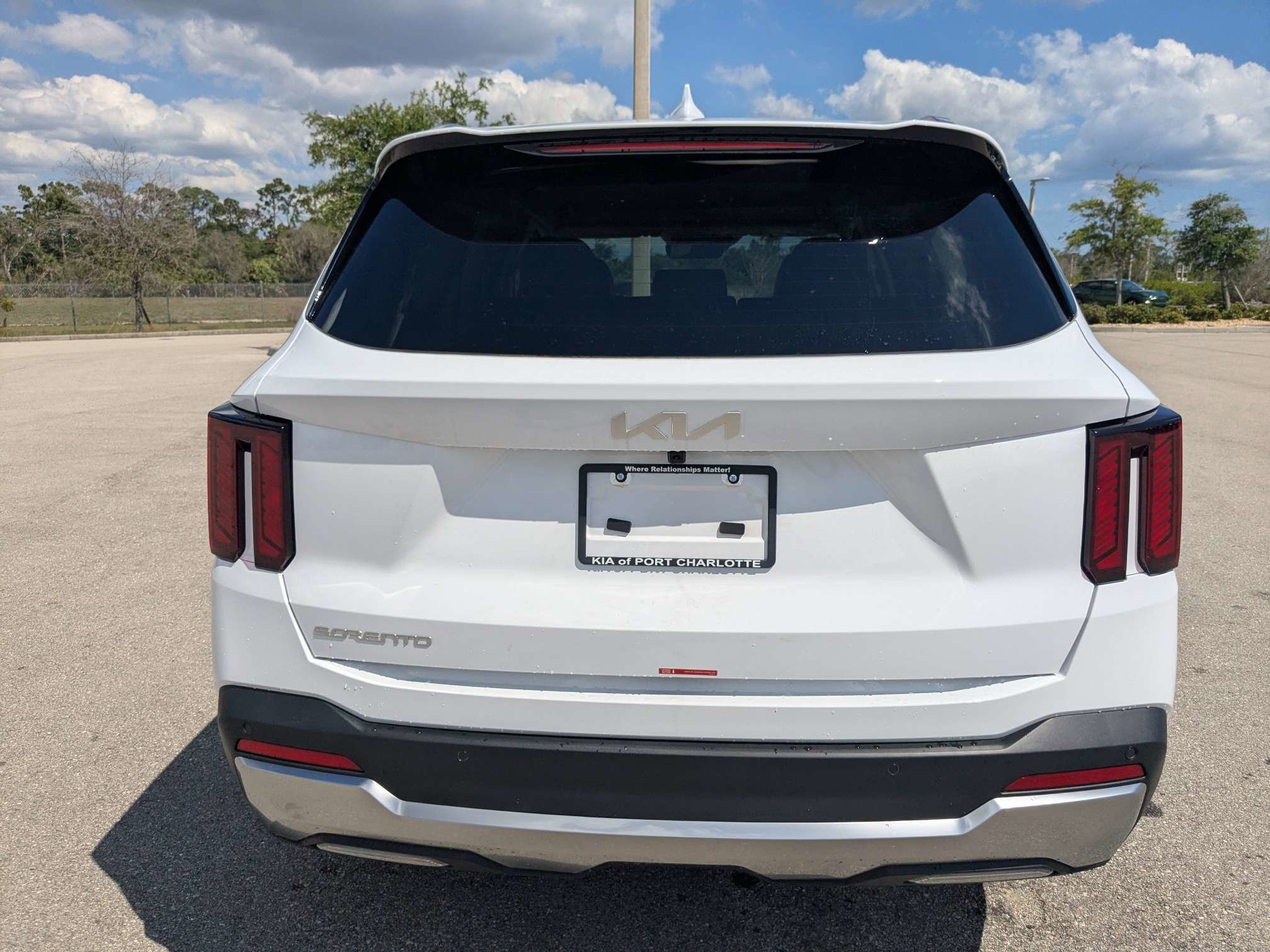 New 2026 Glacial White Kia S image 6