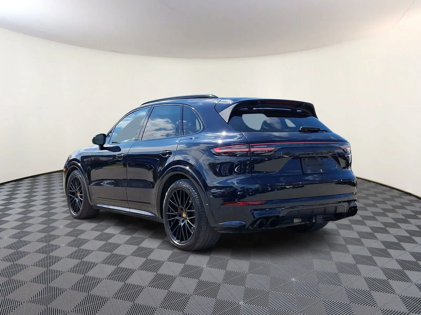Used 2021 Moonlight Blue Metallic Porsche GTS image 7