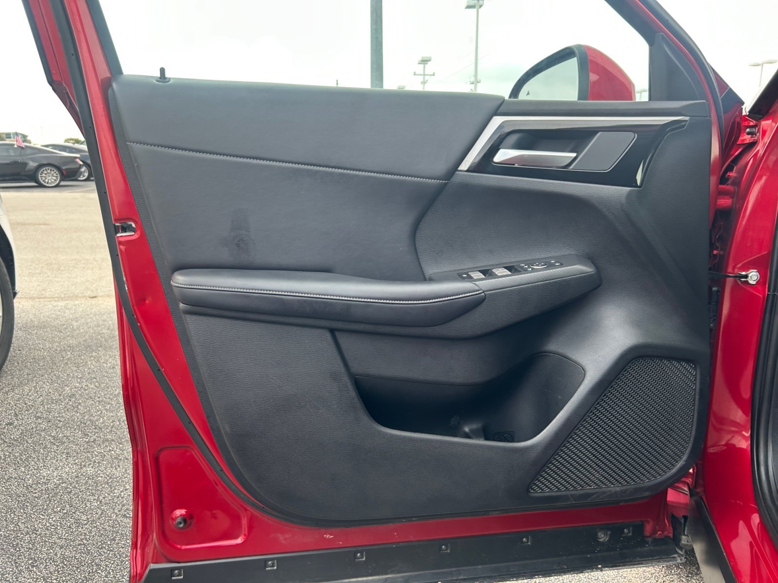 Used 2024 Diamond Red Mitsubishi SE image 22