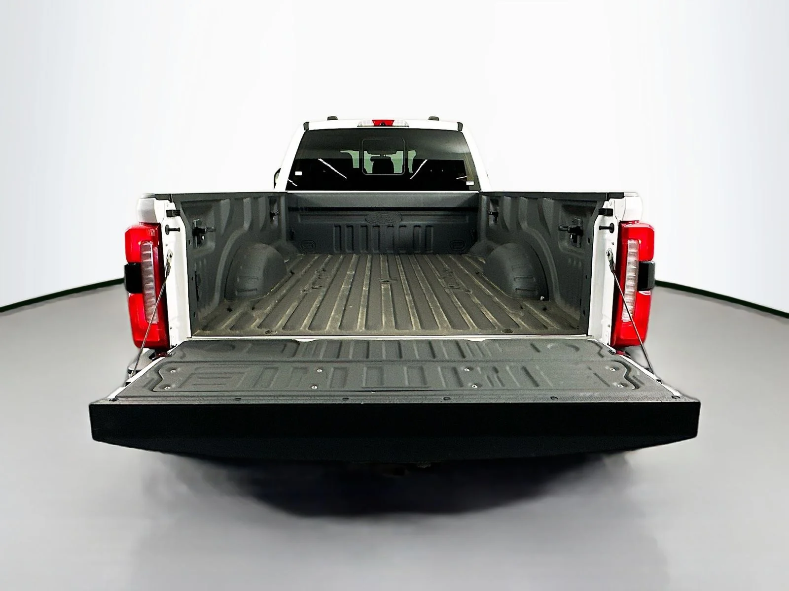 2023 Ford F-450 Super Duty Lariat - Photo 28