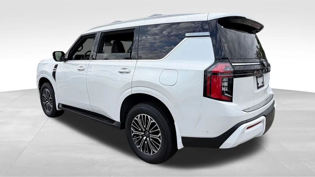 New 2026 White Nissan SL image 5