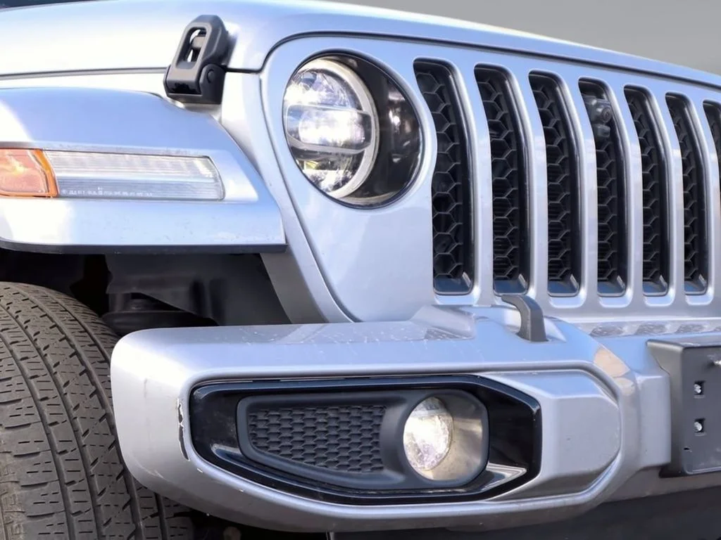 Used 2021 Billet Silver Metallic Jeep Unlimited High Altitude image 28