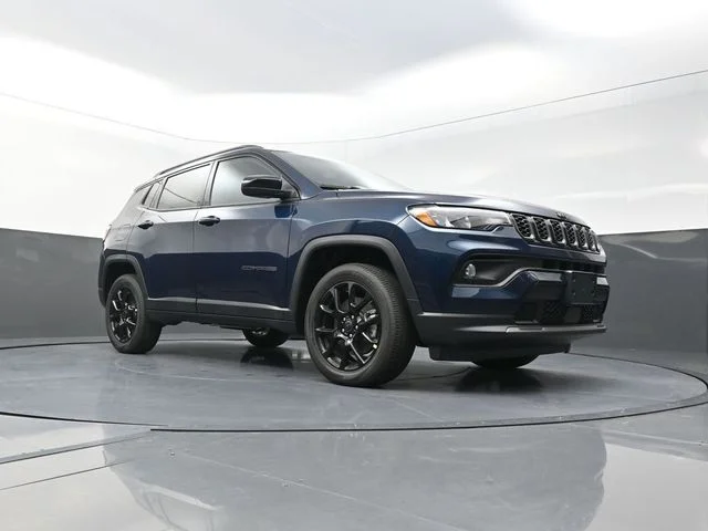 New 2026 Fathom Blue Pearl-Coat Exterior Paint Jeep Latitude image 19