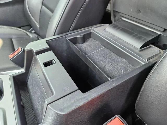 Used 2023 Gray Ford XLT image 27