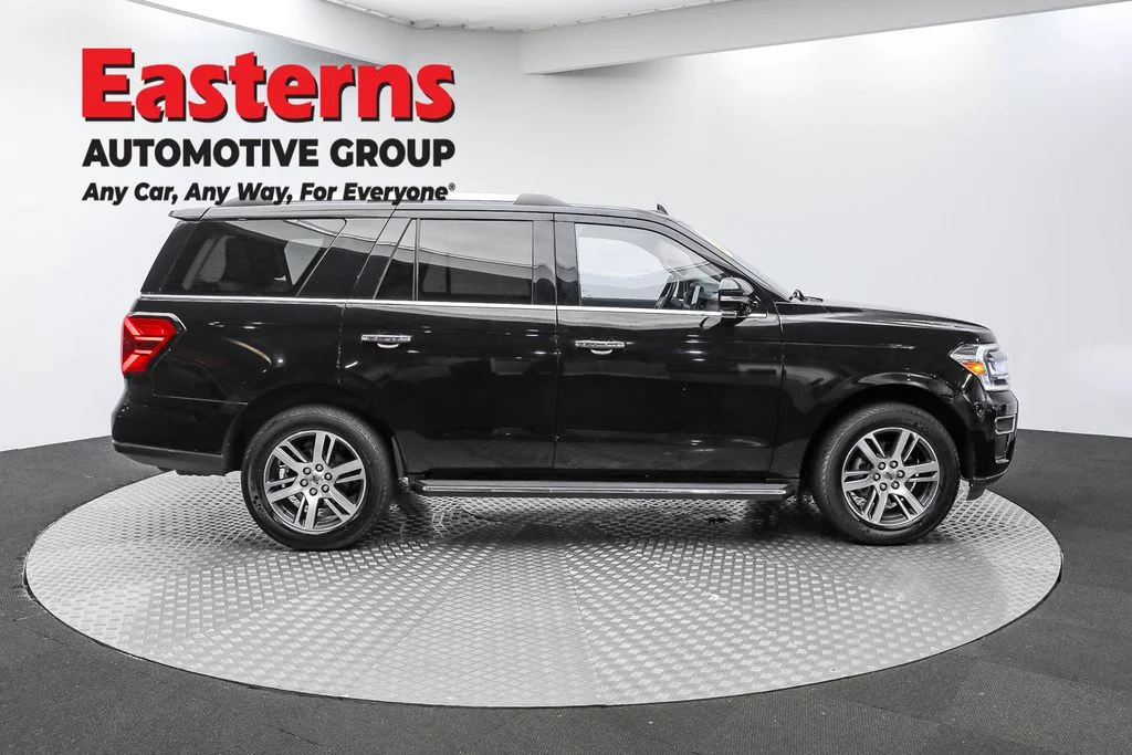 Used 2023 Black Ford Limited image 4