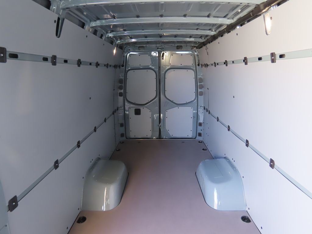 New 2026  Mercedes-Benz Cargo 170 WB image 28