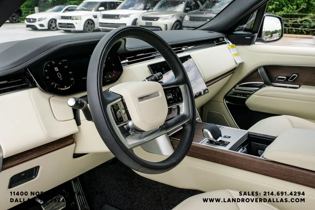 New 2026 Fuji White Land Rover SE image 19