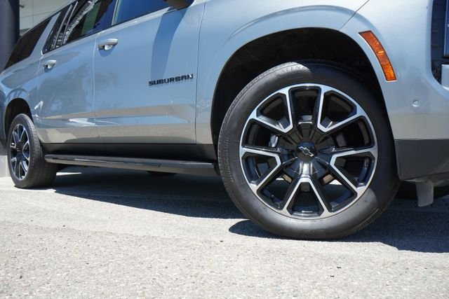 Used 2025 Gray Chevrolet RST image 10