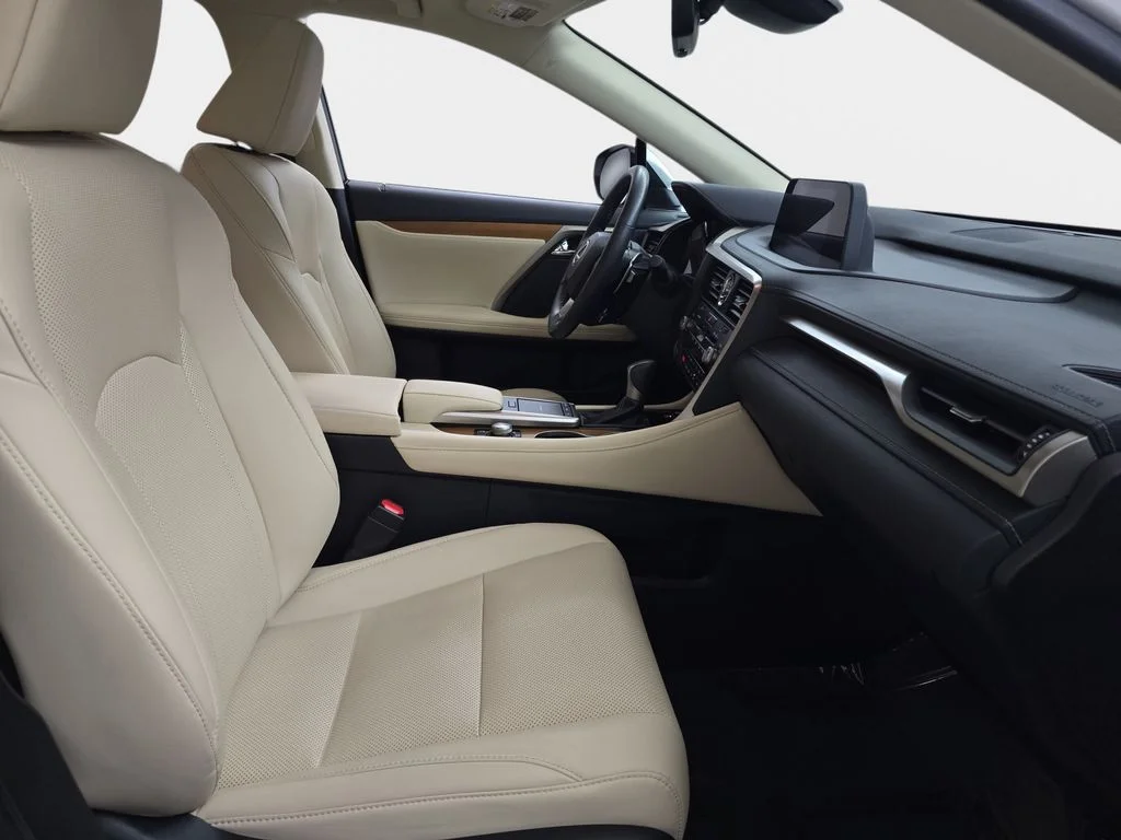 Used 2022 White Lexus 450h image 10