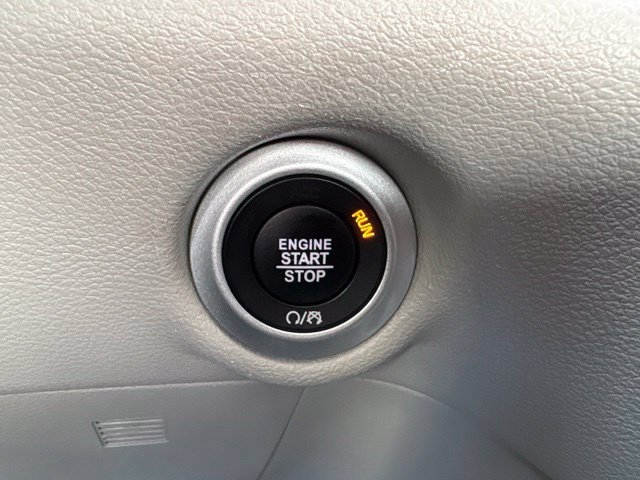 Used 2023 Blue Chrysler Touring L image 22