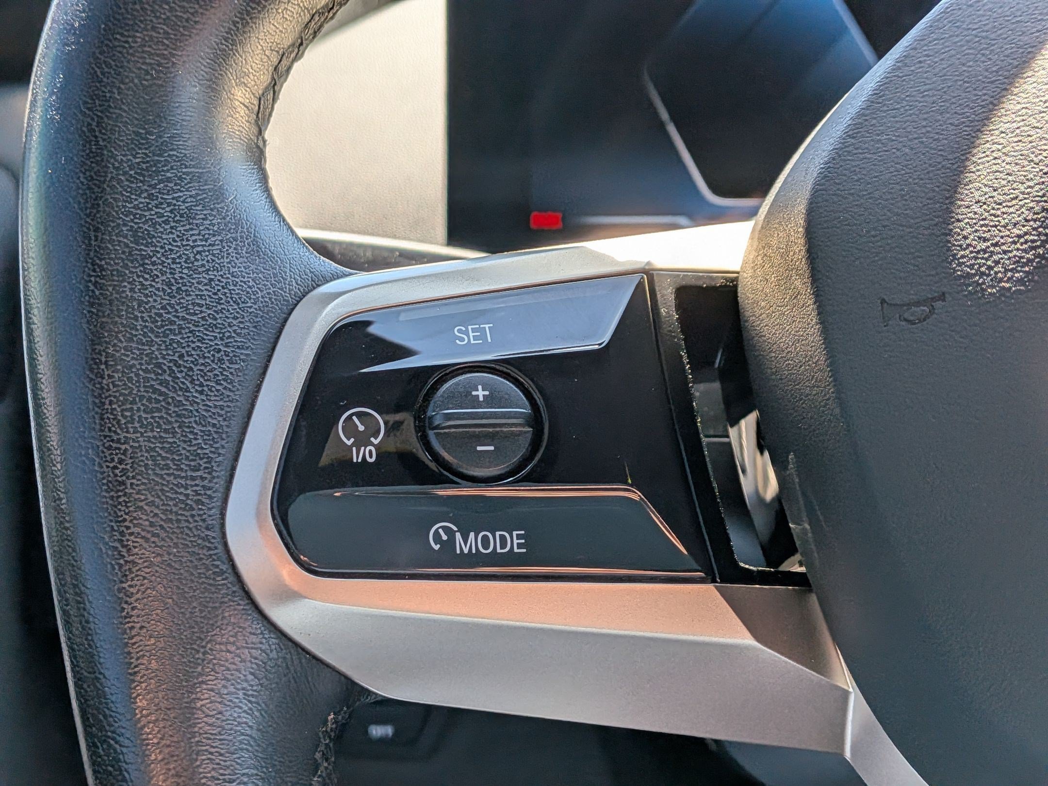 2025 BMW iX 50 - Photo 16