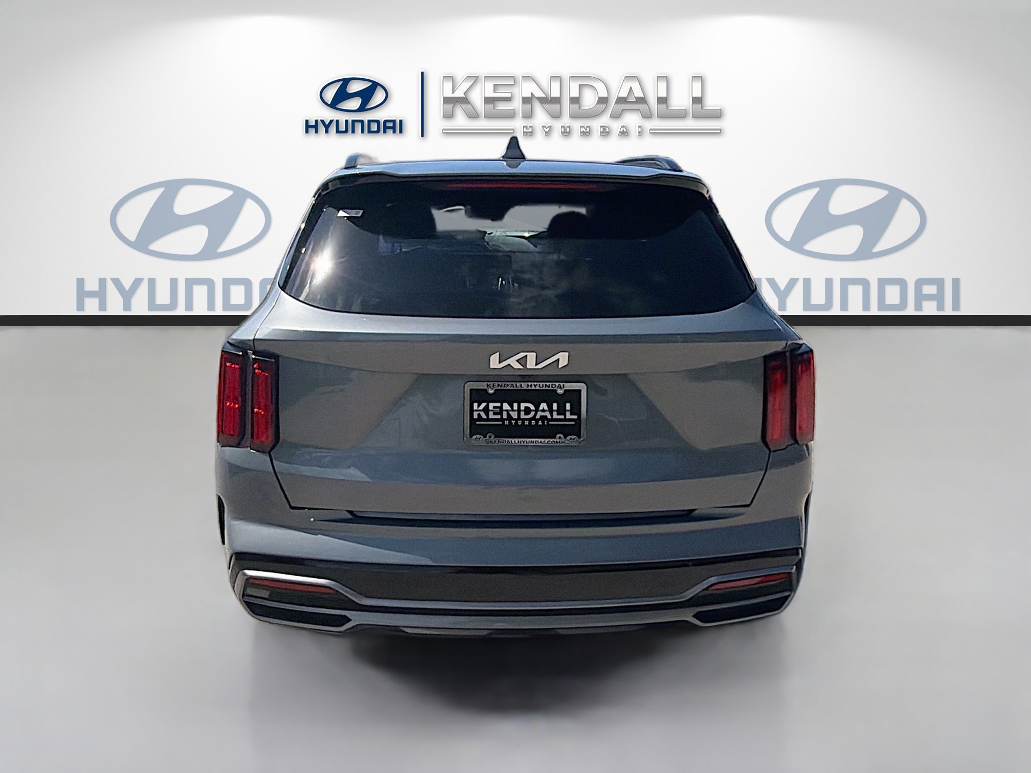 Used 2023 Everlasting Silver Kia SX image 5