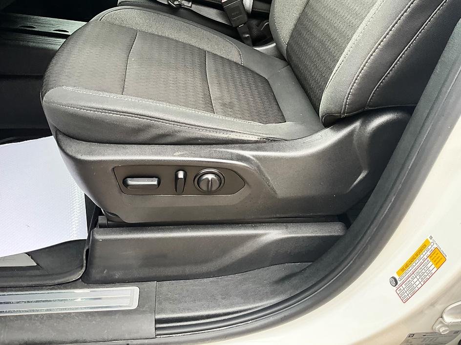 Used 2020 White GMC Elevation image 16