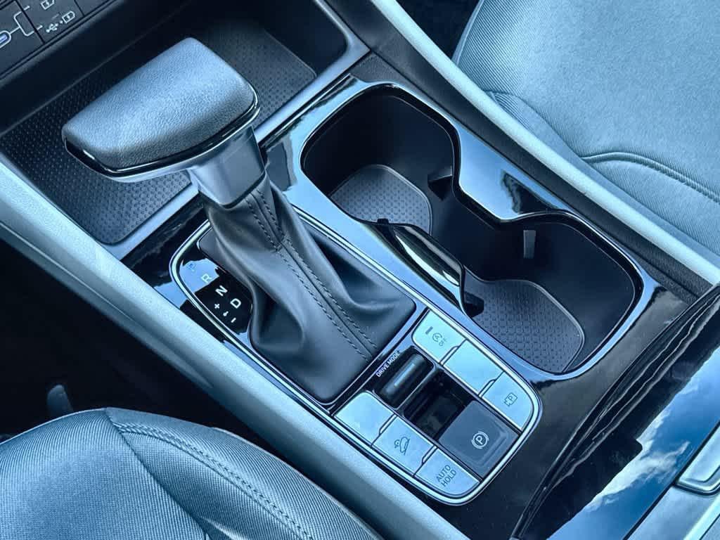 New 2026 Serenity White Pearl Hyundai SE FWD image 21