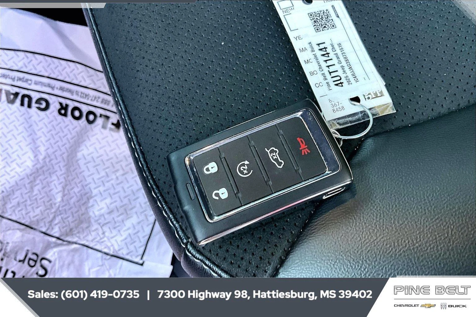 Used 2025 White Jeep Altitude X 4x2 image 9
