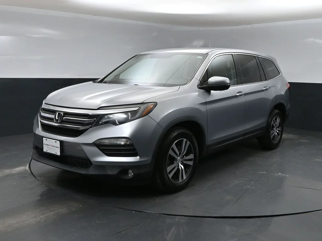 Used 2017 Silver Honda EX image 7