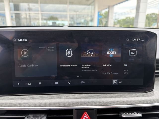 2025 Kia K5 EX - Photo 18
