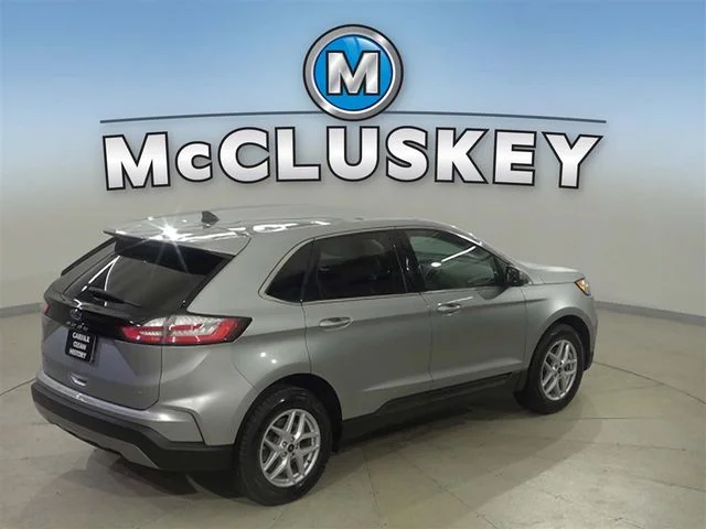 Used 2024 Silver Ford SEL image 30