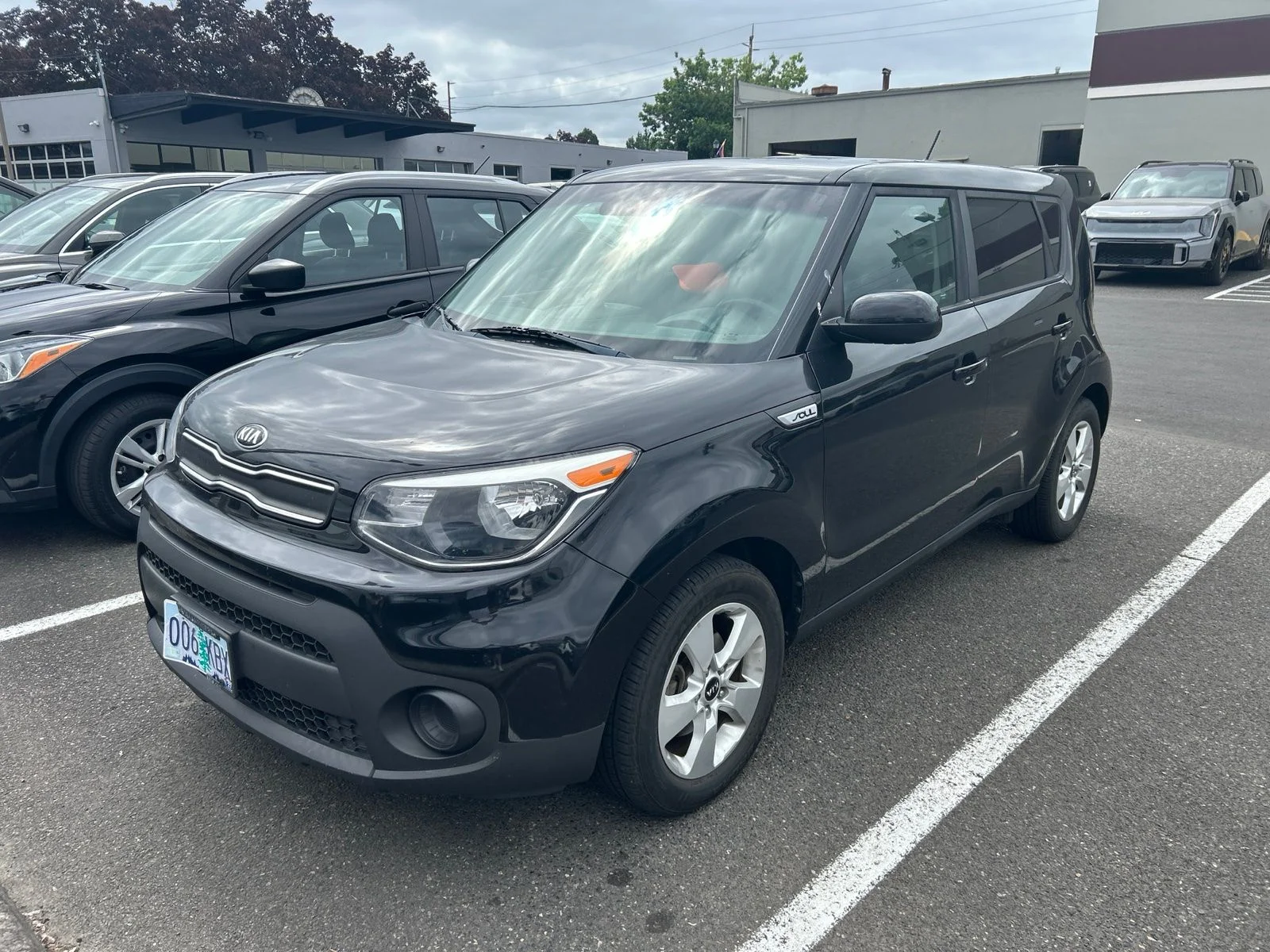 2017 Kia Soul Base FWD photo