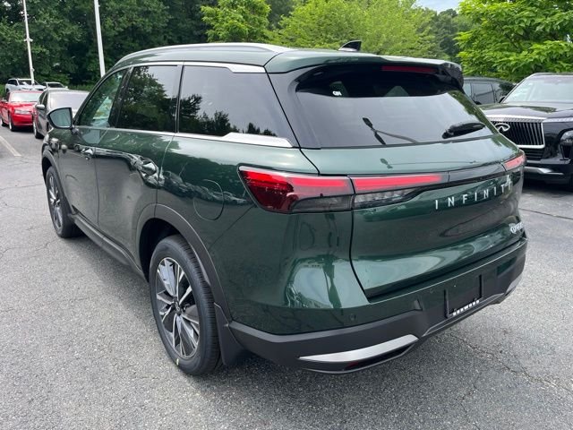 New 2027 Deep Emerald INFINITI Luxe AWD image 5