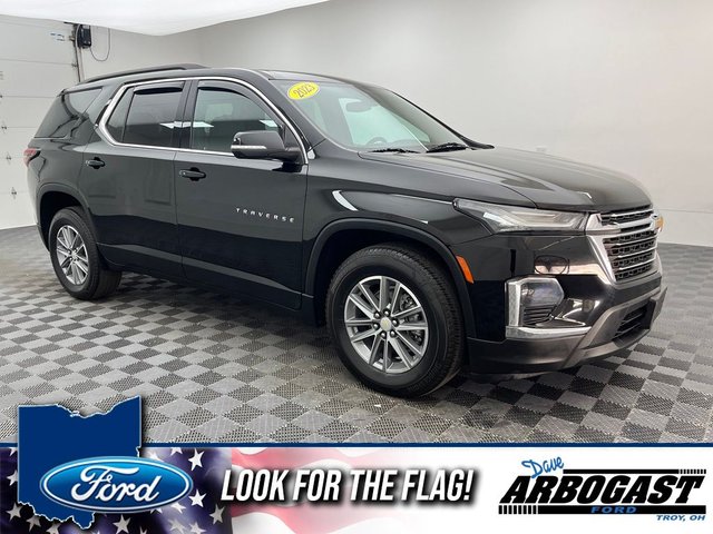 2023 Chevrolet Traverse LT Leather