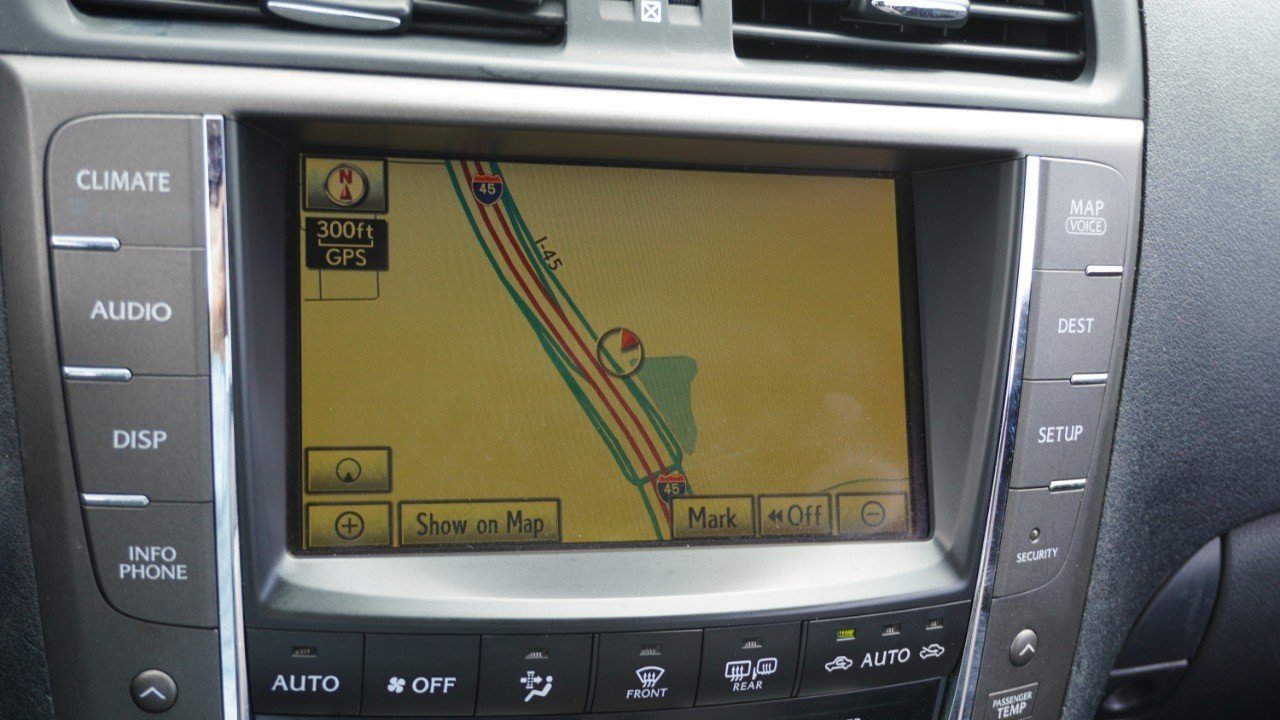 Used 2010 Red Lexus  image 17