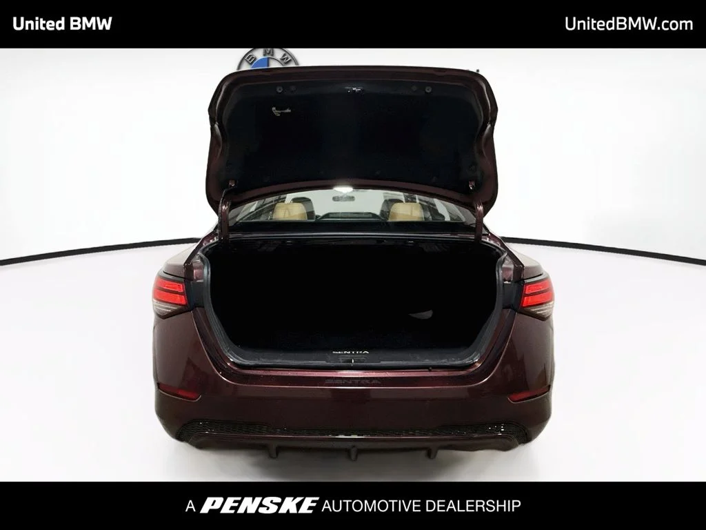 Used 2022 Rosewood Nissan SV image 13
