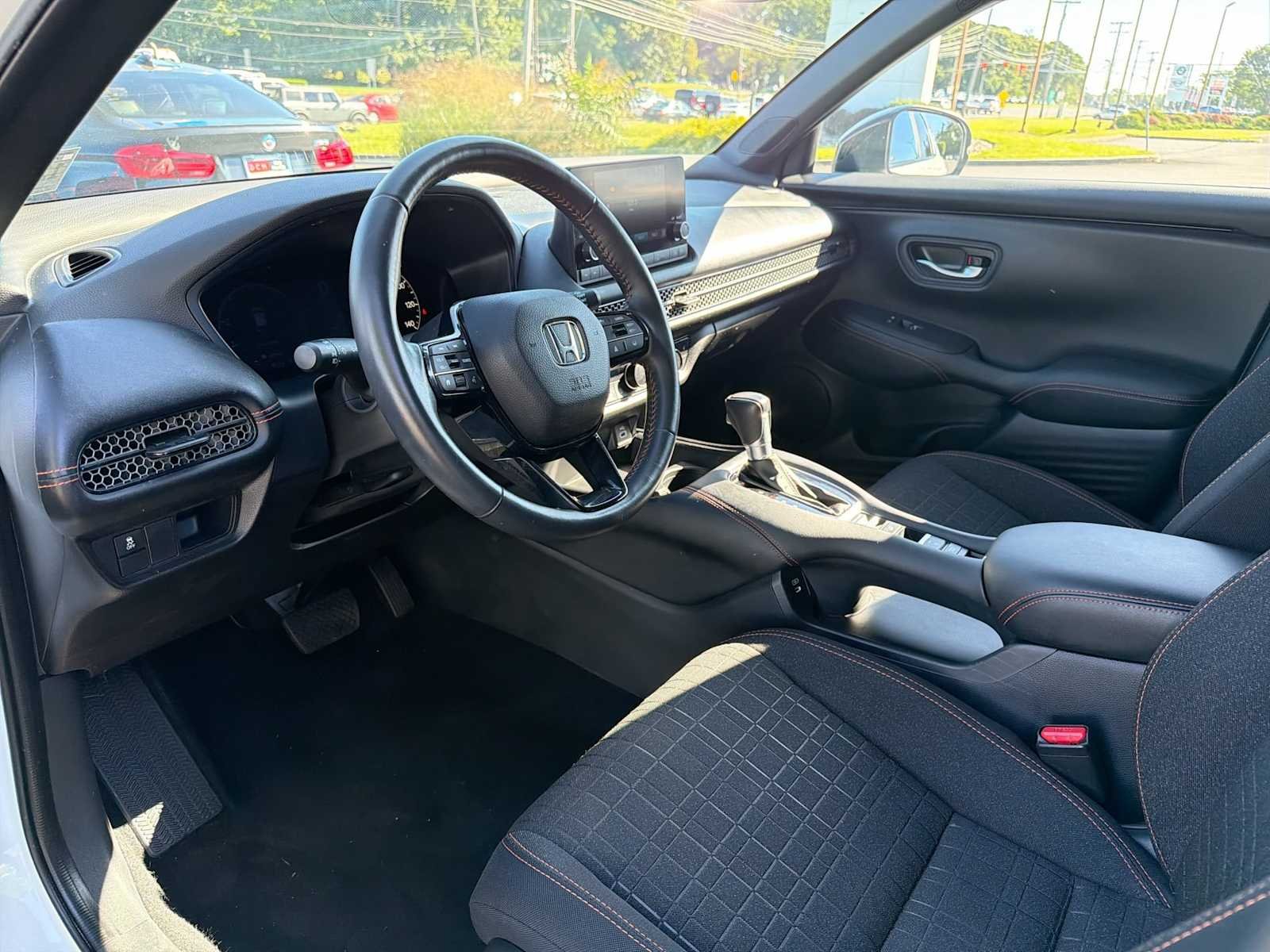 Used 2024 Platinum White Pearl Honda Sport image 10