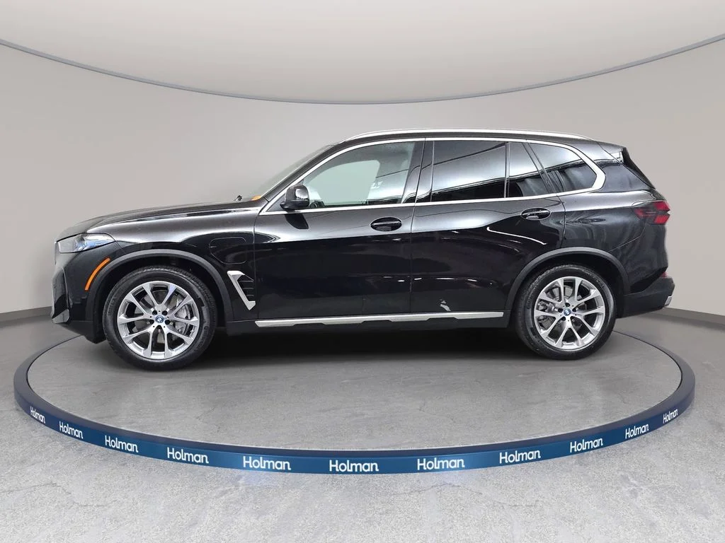 Used 2025 Black Sapphire Metallic BMW xDrive50e image 9