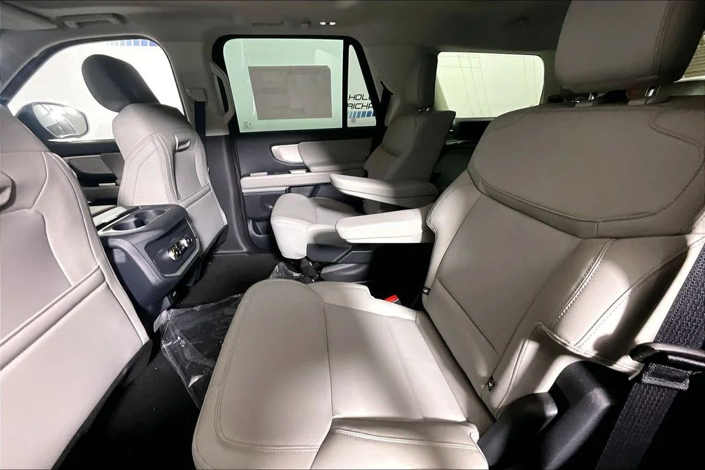New 2026 Gray Ford Active image 10