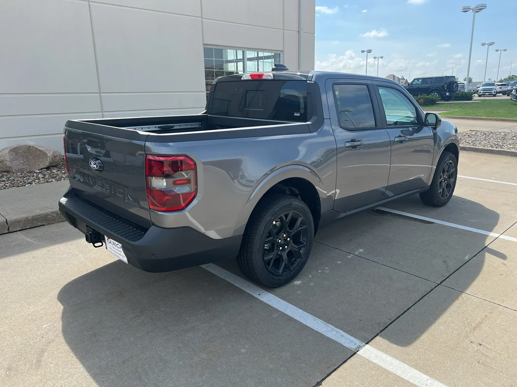 New 2026 Carbonized Gray Metallic Ford Lariat® image 10