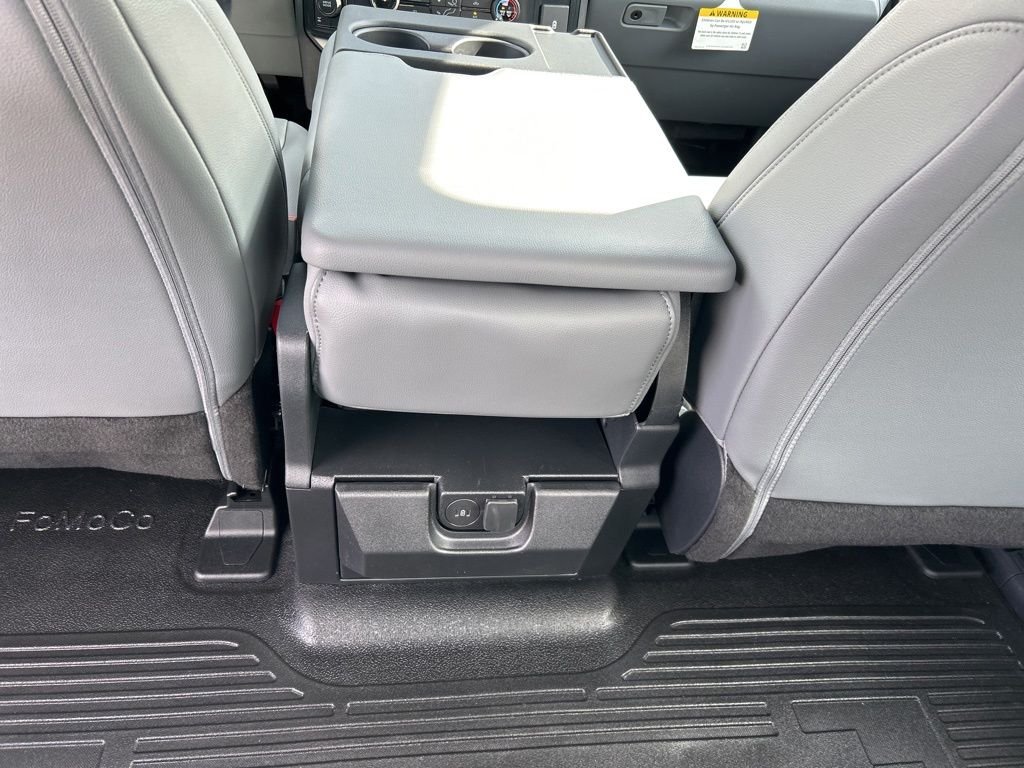 New 2026 Oxford White Ford XL image 39