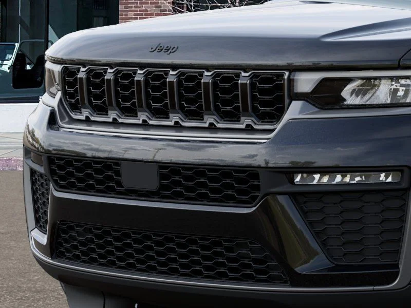 New 2026 Diamond Black Crystal Pearlcoat Jeep Limited image 11