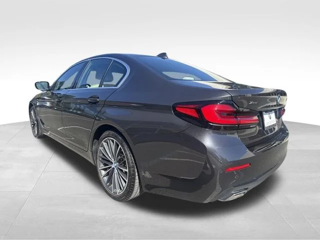 Used 2023 Gray BMW 530e iPerformance image 3