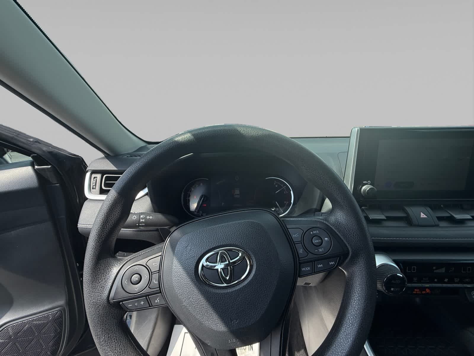 Used 2025 Midnight Black Metallic Toyota XLE image 14