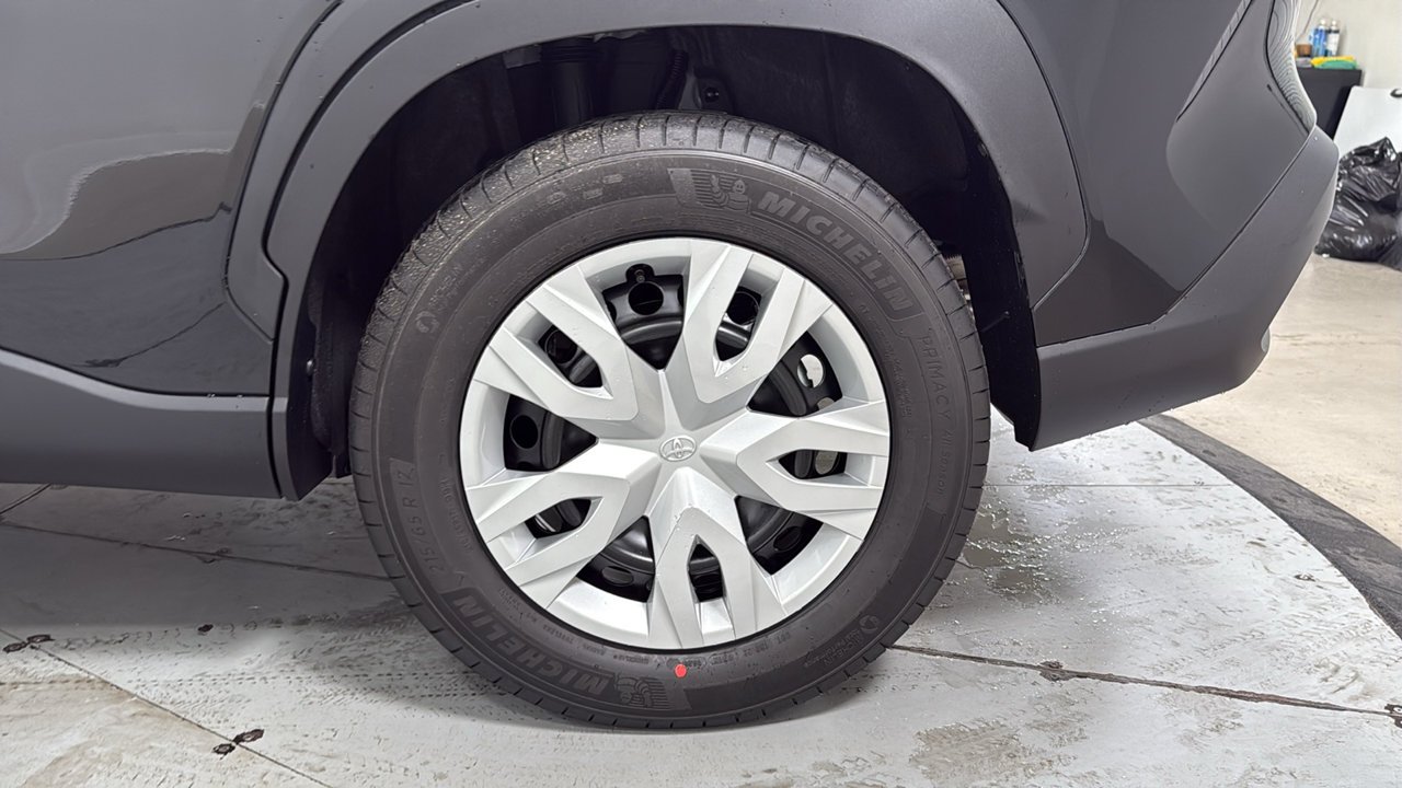 2026 Toyota Corolla Cross L - Photo 23