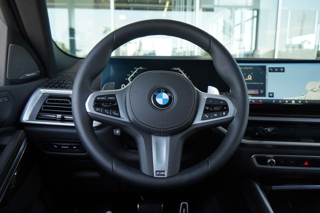 Used 2025 Gray BMW xDrive40i image 20