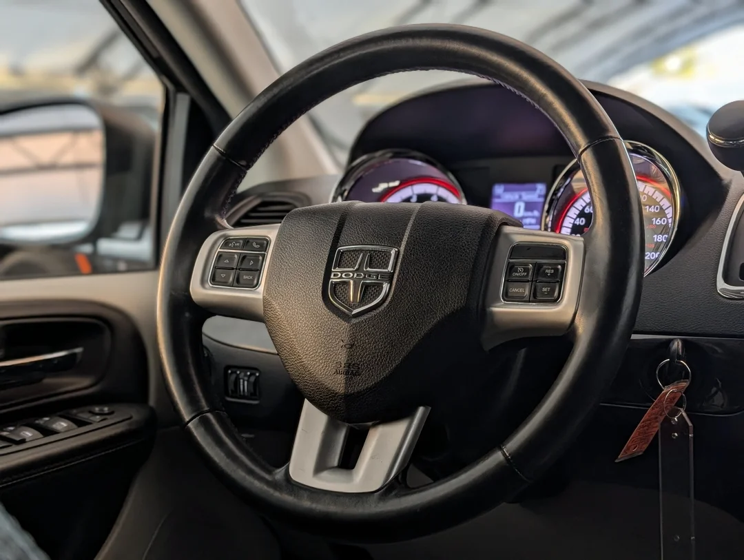 Used 2019 Black Dodge Crew Plus - - FWD - 3.6L V6 - Power Sliding Doors - Power Liftgate - Leather Seat & More! image 16