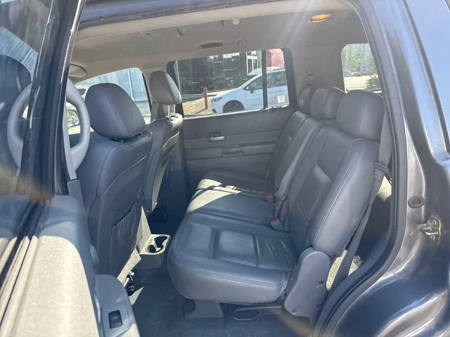Used 2004 Graphite Metallic Dodge SLT image 14