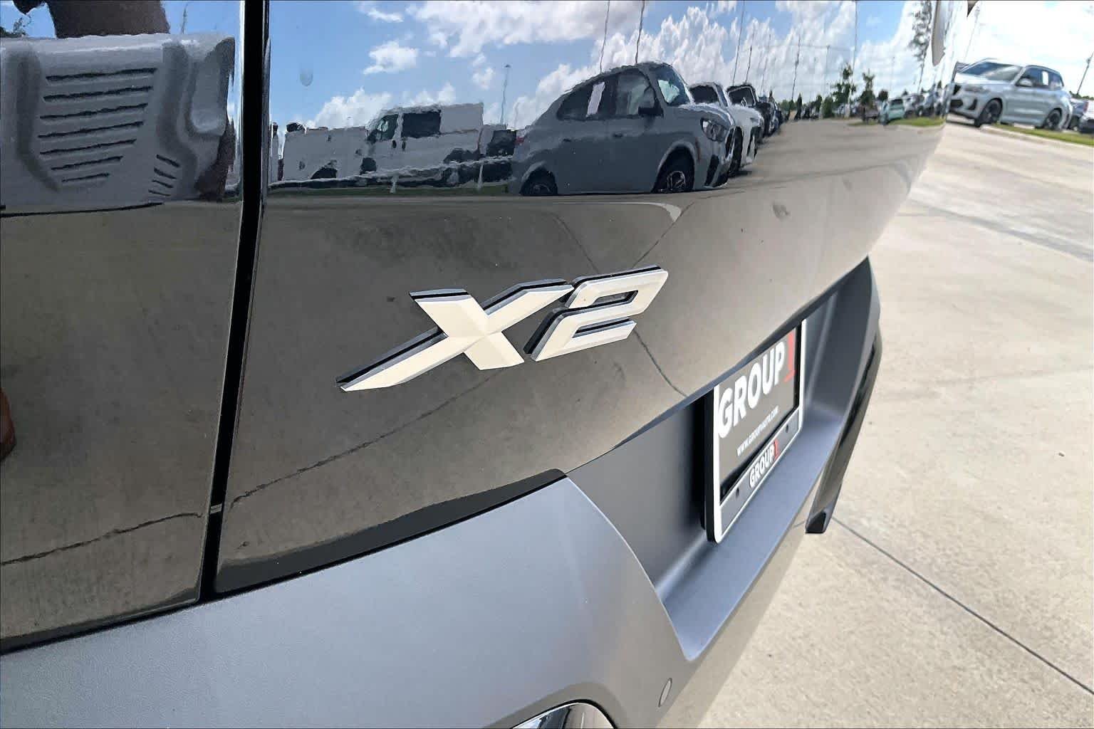Used 2025 Black Sapphire Metallic BMW xDrive28i image 30