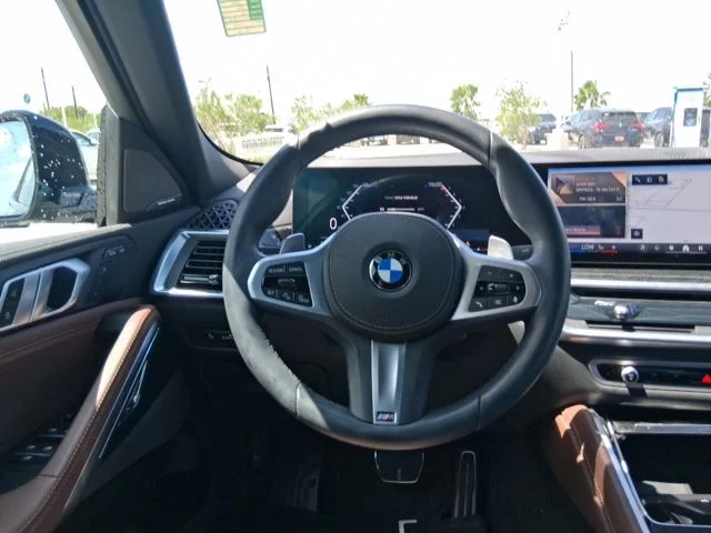 Used 2025 Black BMW xDrive40i image 9