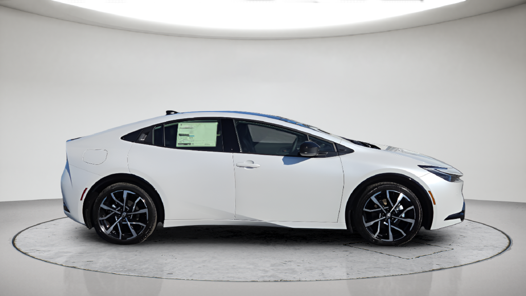 New 2027 Wind Chill Pearl Toyota XSE image 16