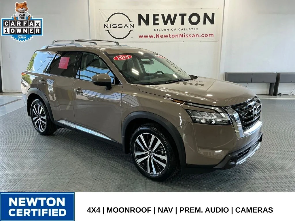 2024 Nissan Pathfinder Platinum 4WD's photo