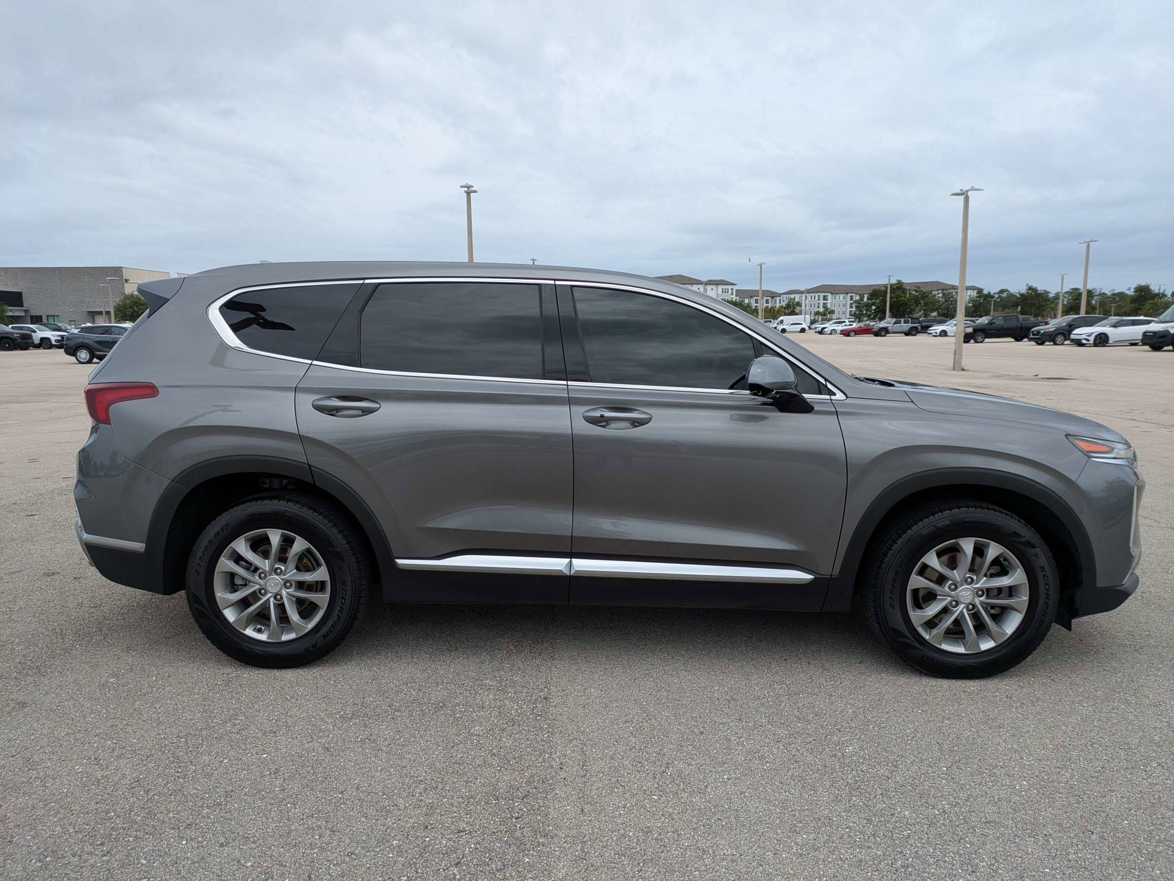 Used 2020 Machine Gray Hyundai SEL image 4