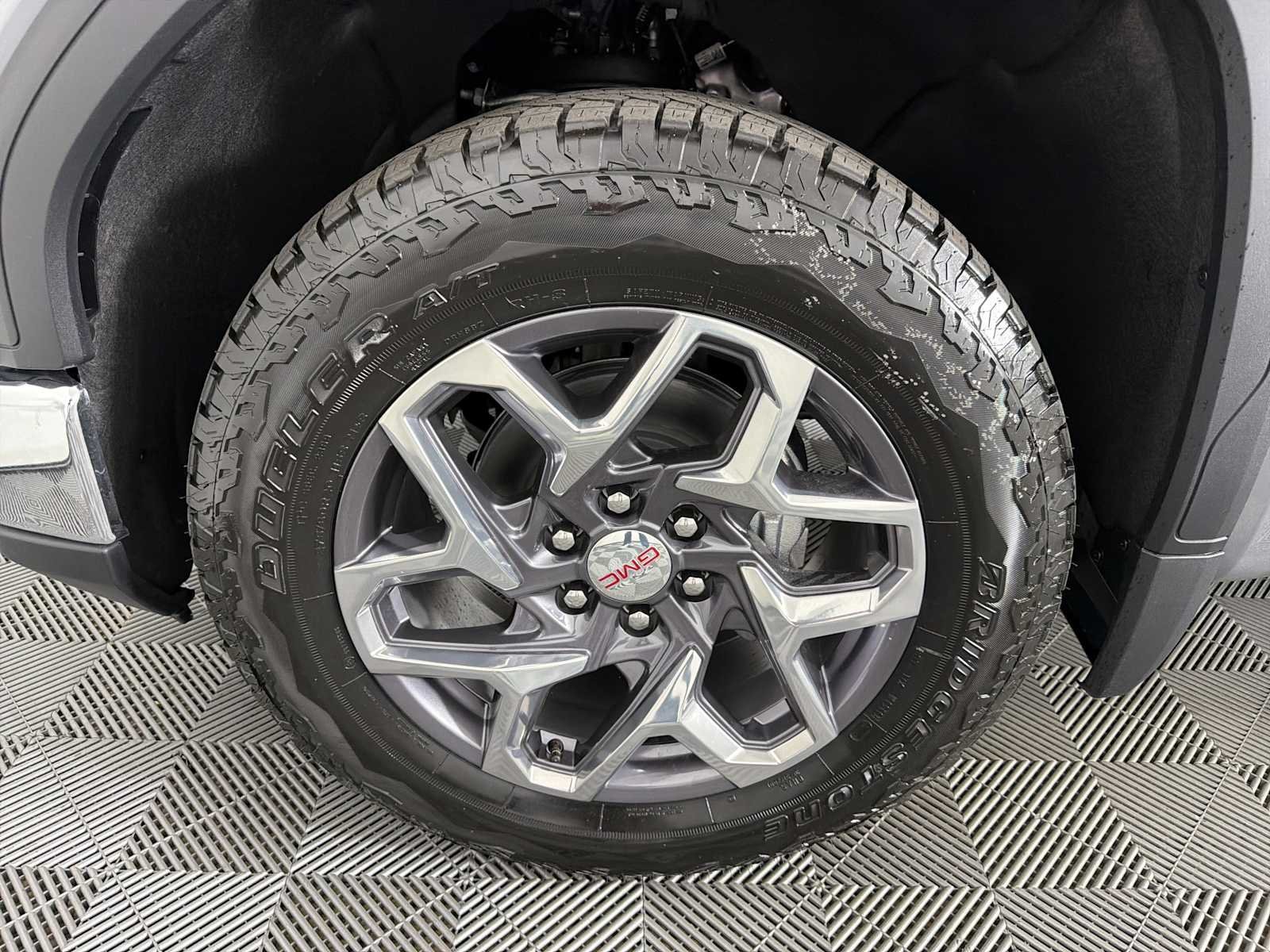 New 2026 Sterling Metallic GMC SLT image 9