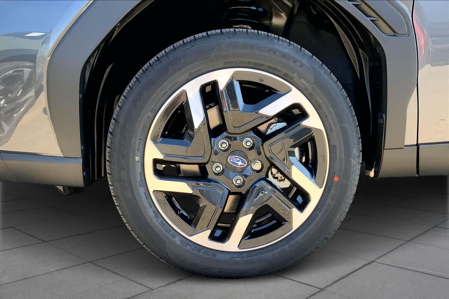 New 2026 MAGNETITE GRAY METALLIC Subaru Limited image 11
