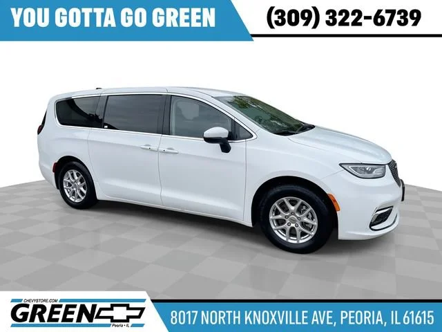 2023 Chrysler Pacifica Touring L