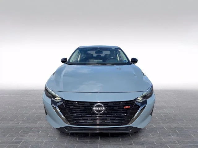 Used 2025 Gray Nissan SR image 2