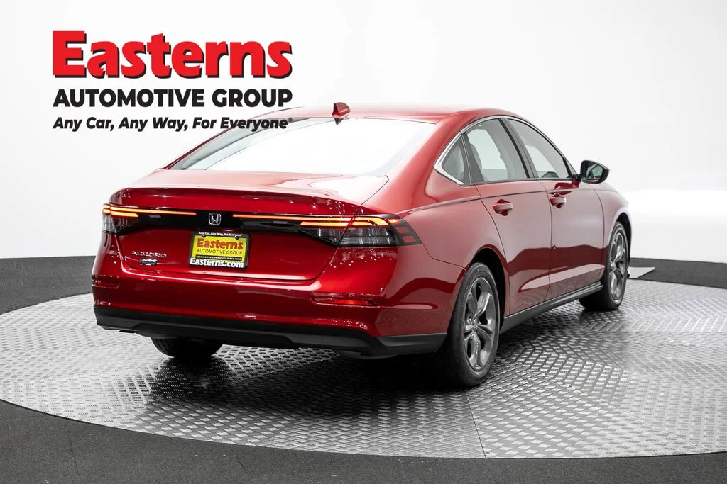 Used 2024 Red Honda EX image 5