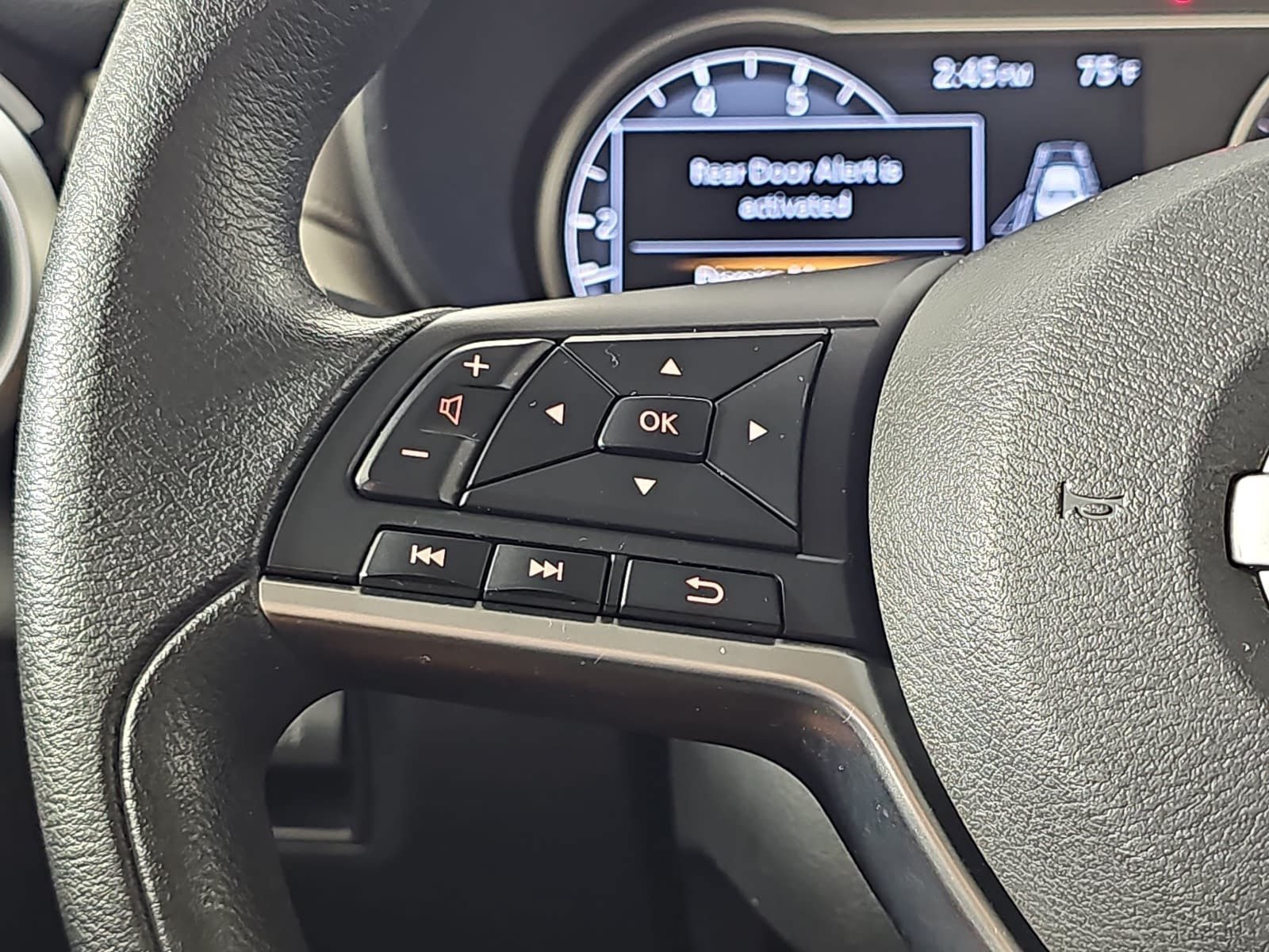Used 2022 Gray Nissan 1.6 SV image 16